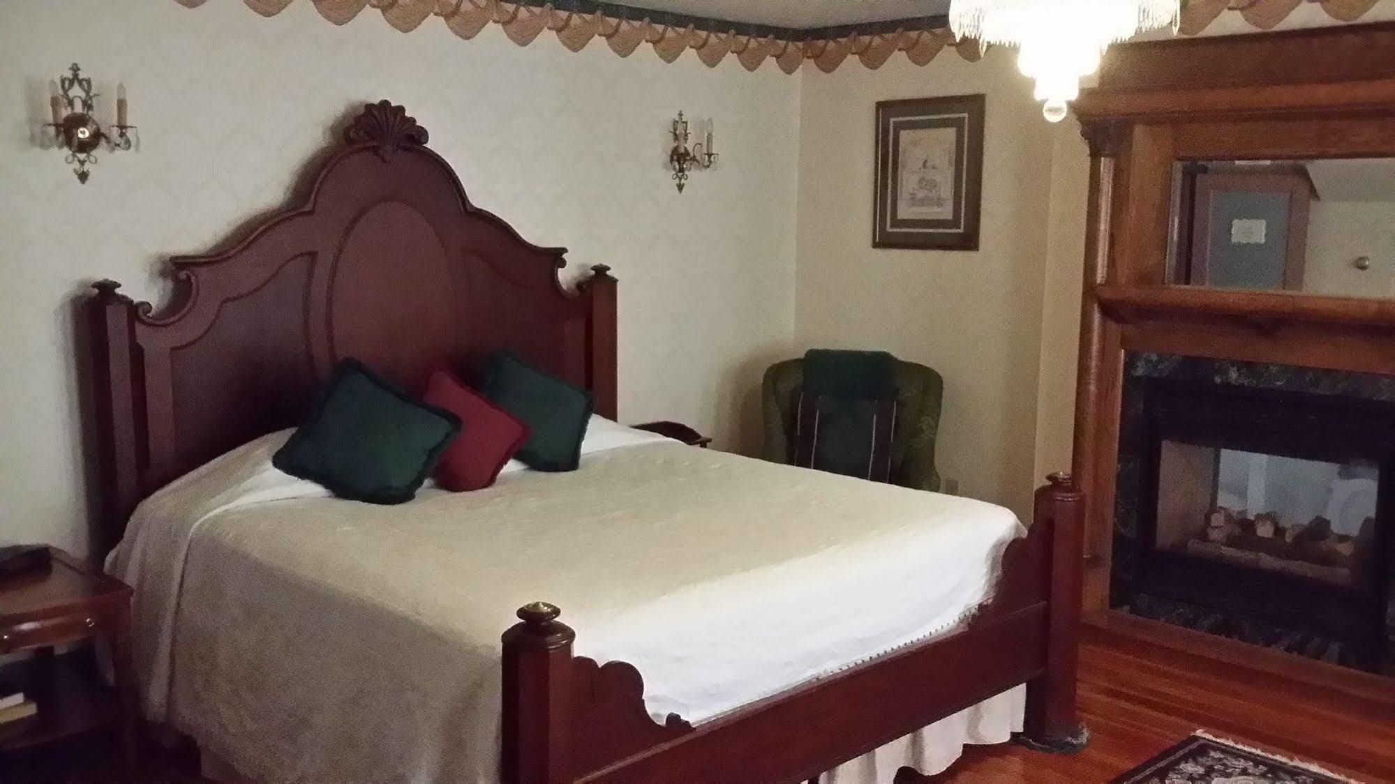 Chestnut Charm Bed & Breakfast Atlantic Kültér fotó